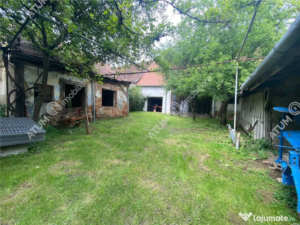 Casa cu 4 camere si anexe in comuna Mohu din Selimbar 