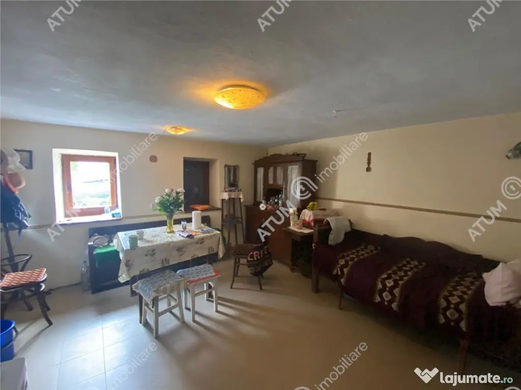 Casa cu 4 camere si anexe in comuna Mohu din Selimbar 