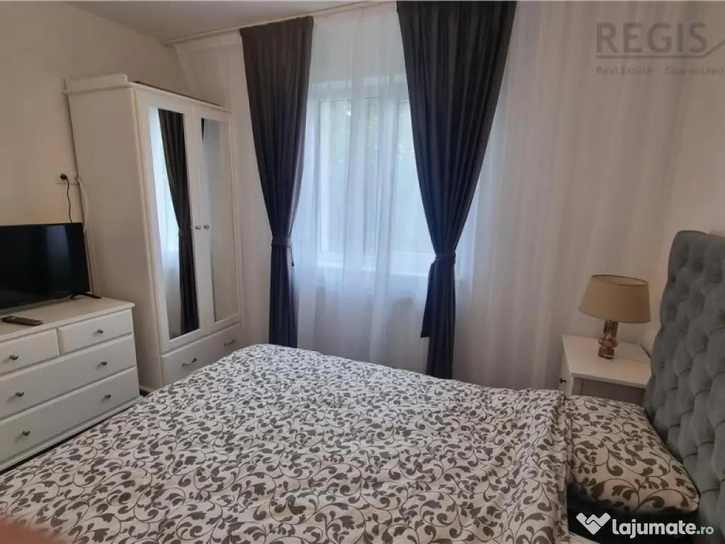 Apartament de 3 camere zona Centrul Civic 
