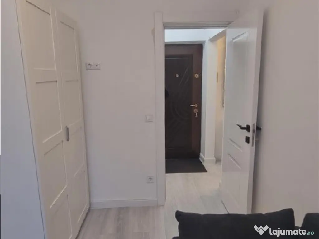 Apartament de 3 camere zona Centrul Civic 