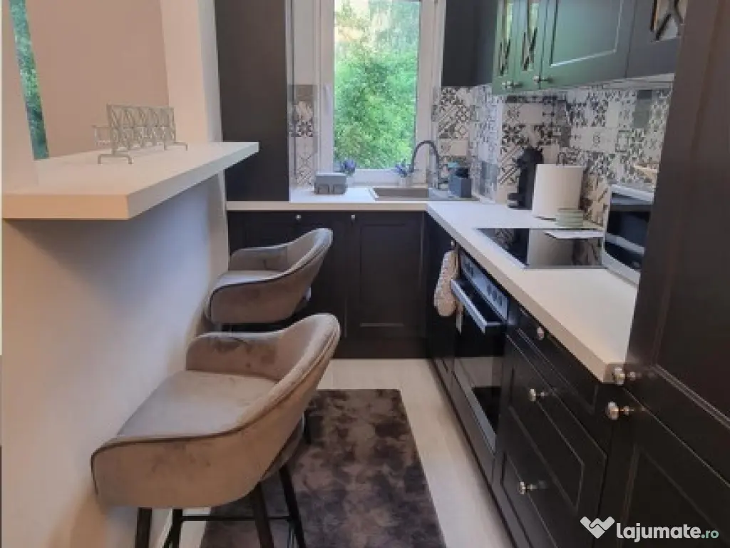 Apartament de 3 camere zona Centrul Civic 