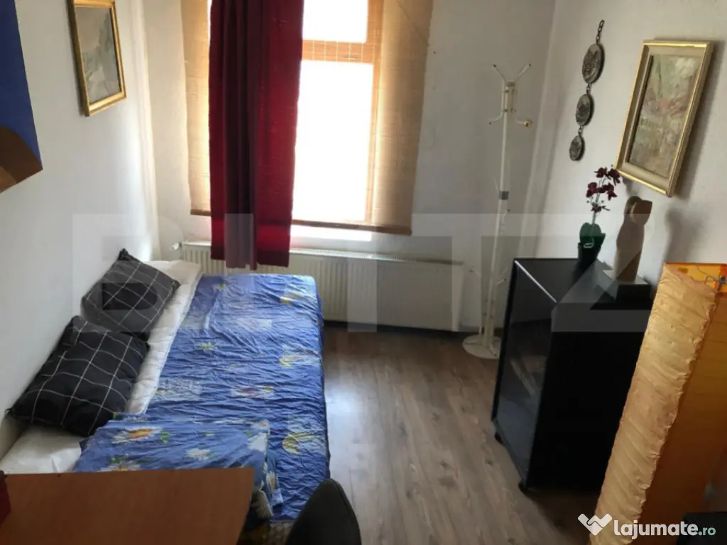 Casa cu doua corpuri, Zarnesti, pretabil pensiune sau casa d