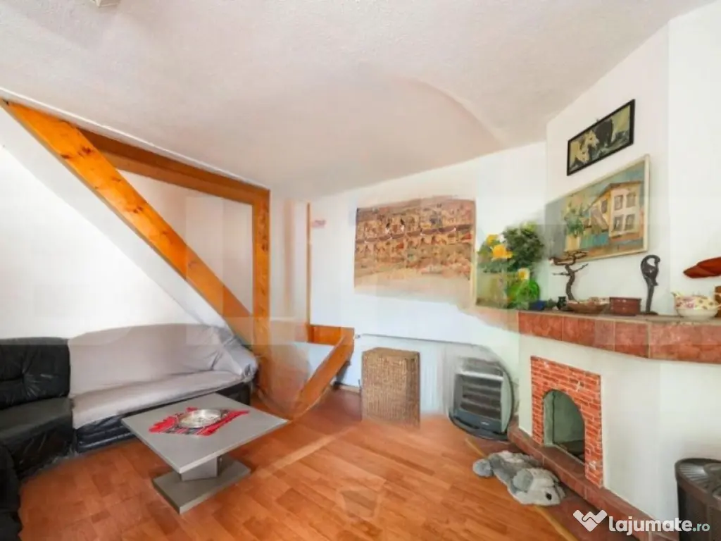 Casa cu doua corpuri, Zarnesti, pretabil pensiune sau casa d