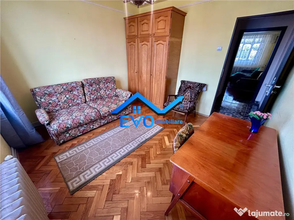 Apartament de inchiriat cu 3 camere, zona Alexandru cel Bun