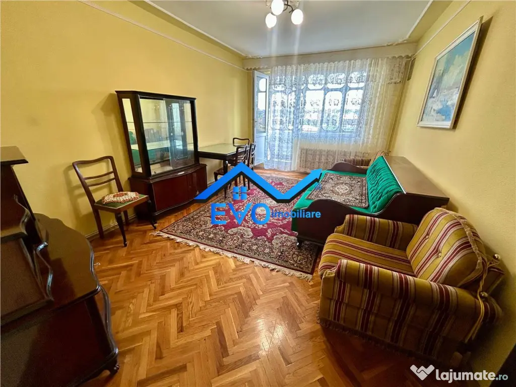 Apartament de inchiriat cu 3 camere, zona Alexandru cel Bun