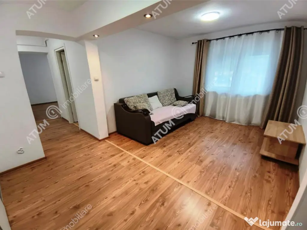 Apartament renovat cu 3 camere 2 bai si pivnita in Sibiu 