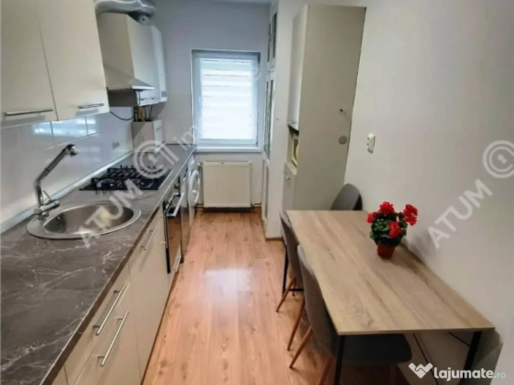 Apartament renovat cu 3 camere 2 bai si pivnita in Sibiu 