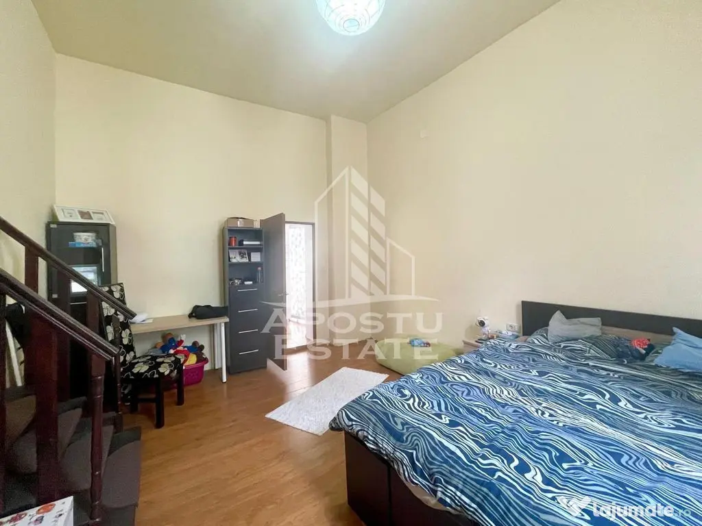 Casa cu 2 apartamente – zona Piata Catedralei 