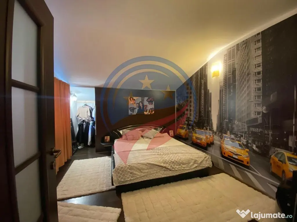 CASA DEOSEBITA APROAPE DE PROMENADA IN EUROCARTIER 