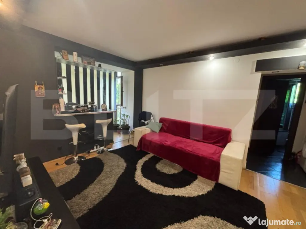 Apartament de vanzare, cu 2 camere, 46 mp, zona Al. Trandafi
