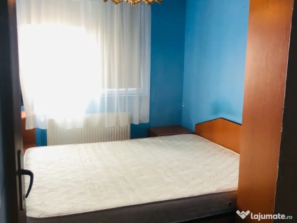 Apartament 4 camere decomandate – zona BIG, Mănăștur 