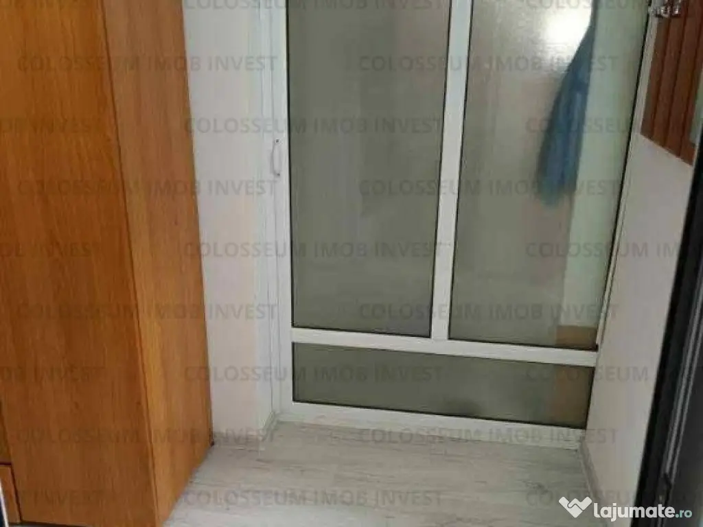 Apartament 3 camere, decomandat - zona Noua