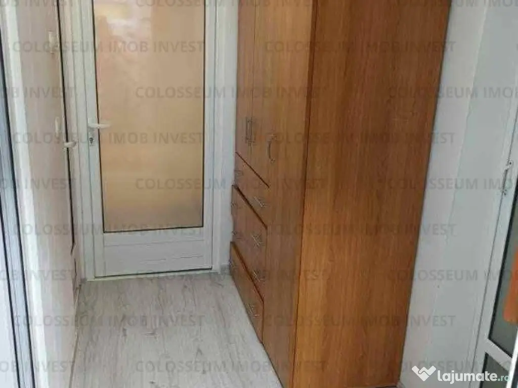 Apartament 3 camere, decomandat - zona Noua