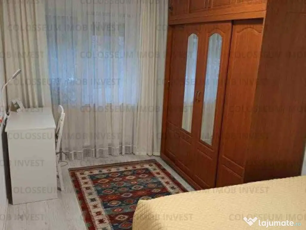 Apartament 3 camere, decomandat - zona Noua