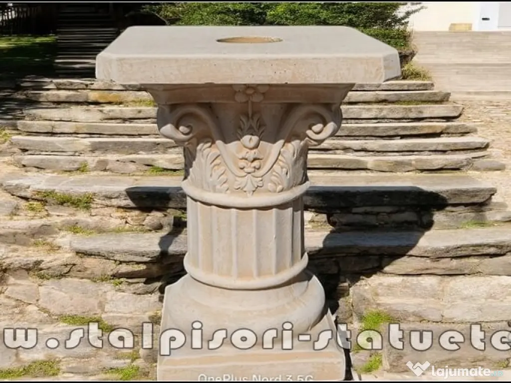 Soclu, stativ, galben patinat, model S6. 