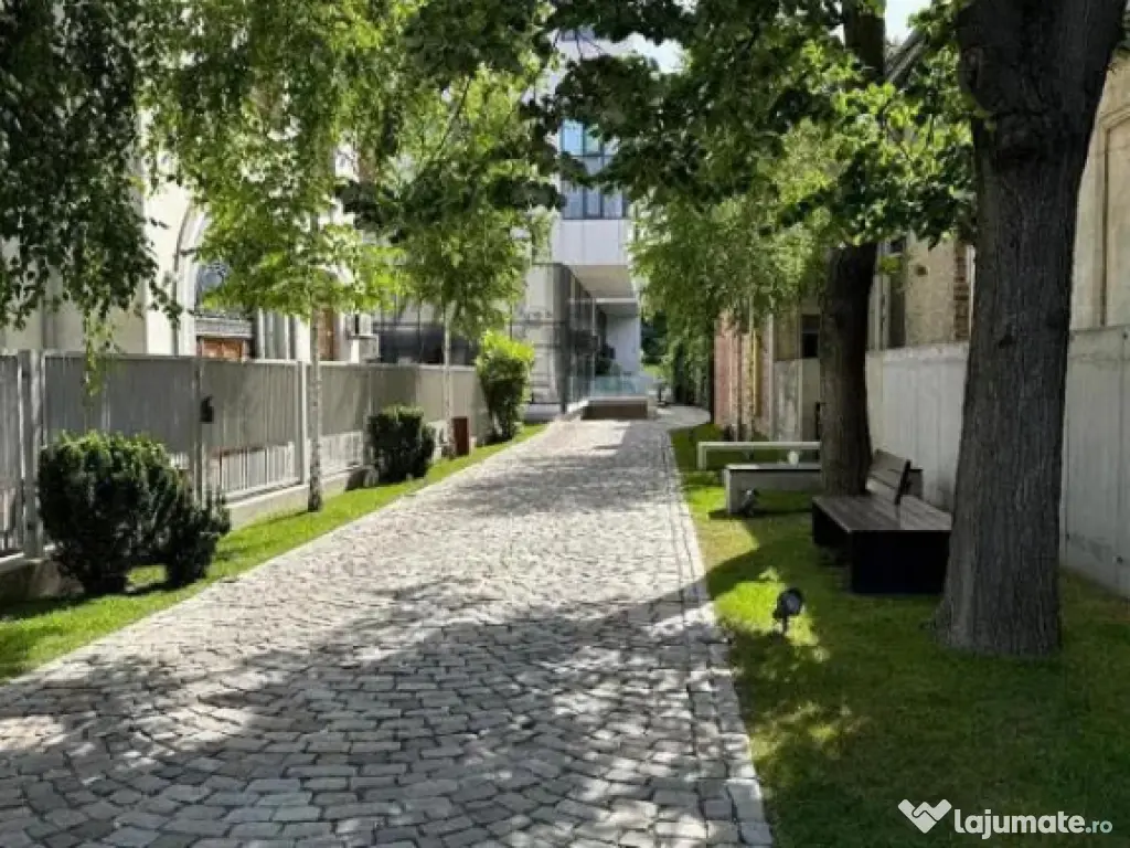 Penthouse 3 camere Cladirea Stela, Nicolae Balcescu 80A. 