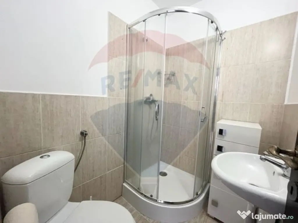 Apartament de inchiriat 3 camere, Aleea Rosiorilor 