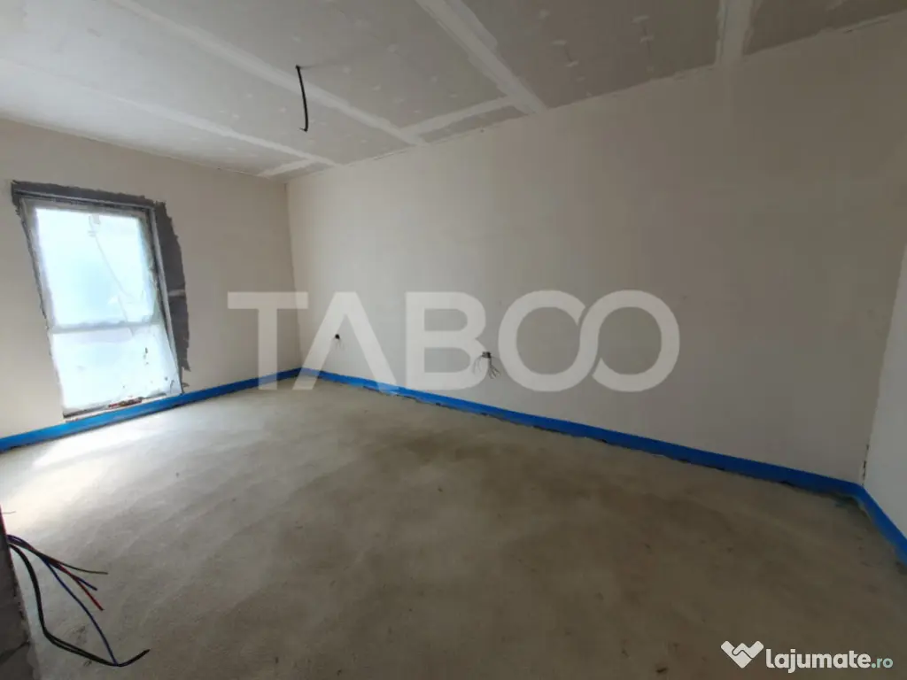 Studio de vanzare 36mp utili + terasa 12 mp la pret de DEZVO 