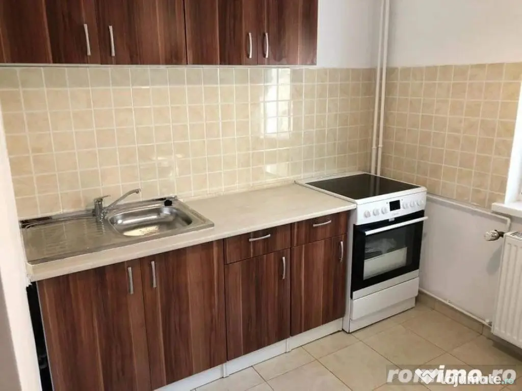 1 camera in zona Lipovei