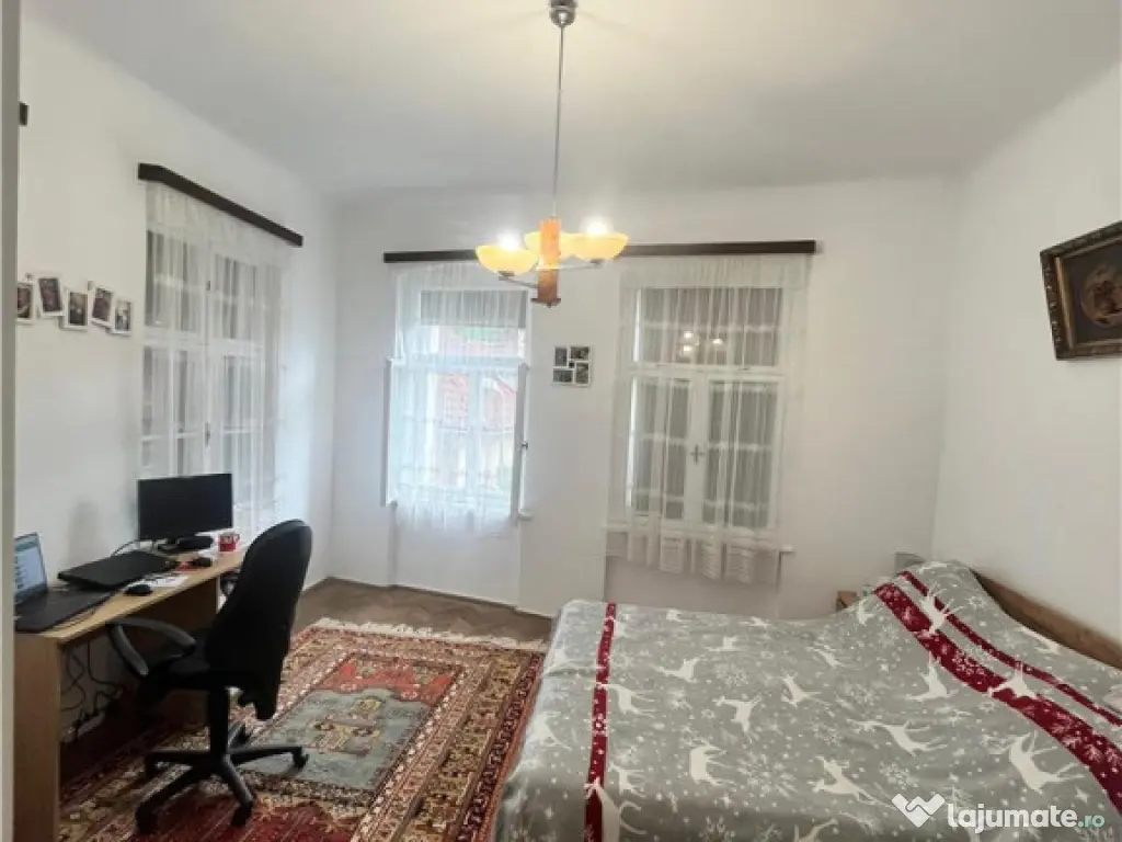 TEREN 1600MP CU CASA 5 CAMERE, SCHEII BRASOVULUI 