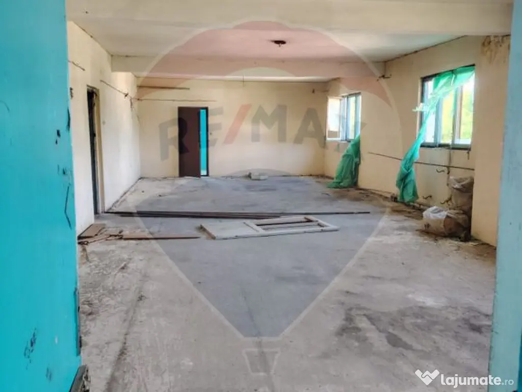 Spațiu de birouri/apartamente de 756m.p. de vânzare