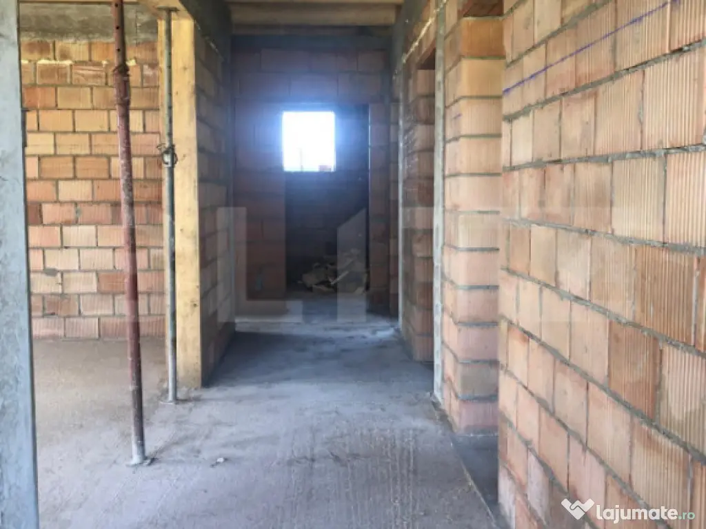 De vanzare, casa in Cristian, nefinalizata