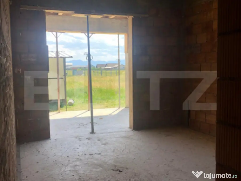 De vanzare, casa in Cristian, nefinalizata