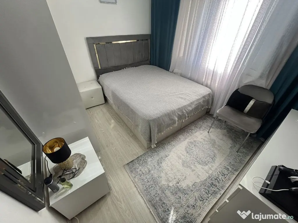 Apartament 3 camere zona Tomis II