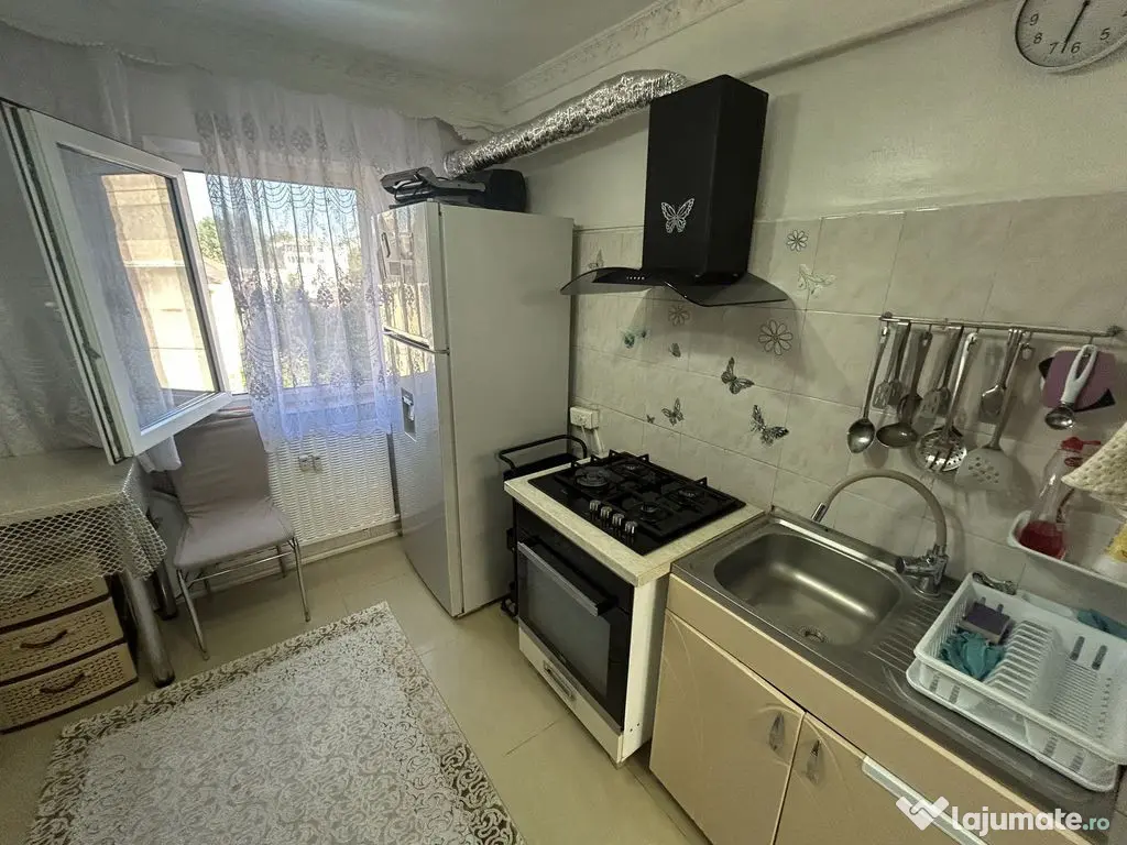 Apartament 3 camere zona Tomis II