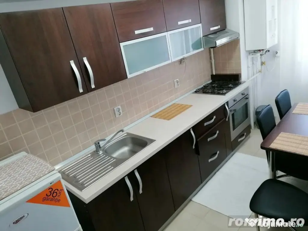 1 camera in zona Lipovei 