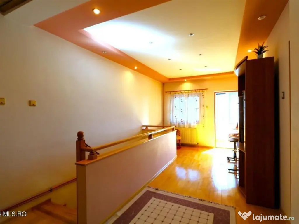 Ovidiu Sud, vila tip duplex P+1E, 140 mp utili, deschider...