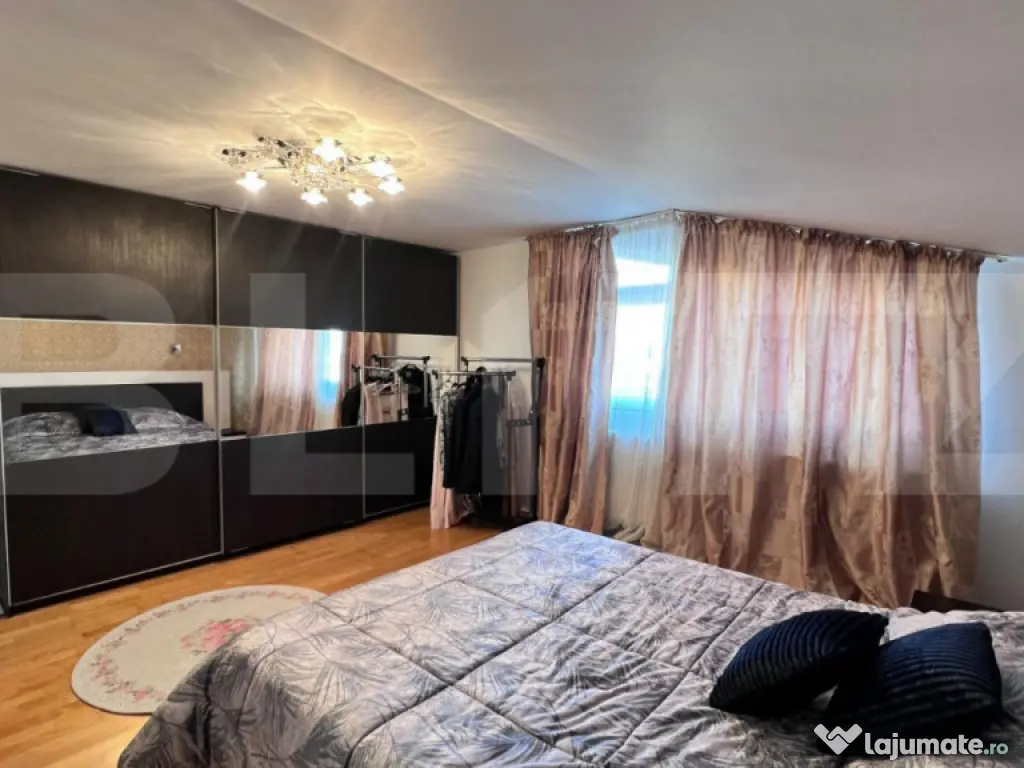 Acasă, în spatele parcului: casă inteligentă cu birou, t