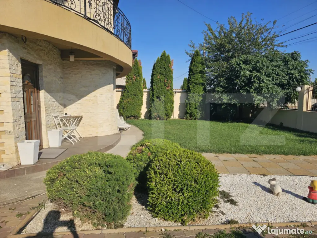 Acasă, în spatele parcului: casă inteligentă cu birou, t