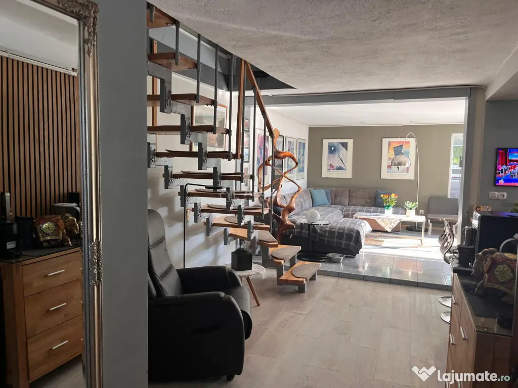 Lugoj, Vila de Vis Cu Piscina, 440 Mp. Construiti, 820 Mp.