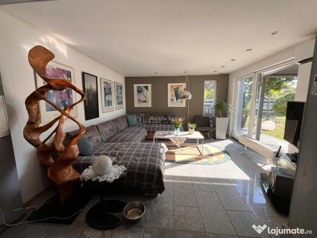 Lugoj, Vila de Vis Cu Piscina, 440 Mp. Construiti, 820 Mp.