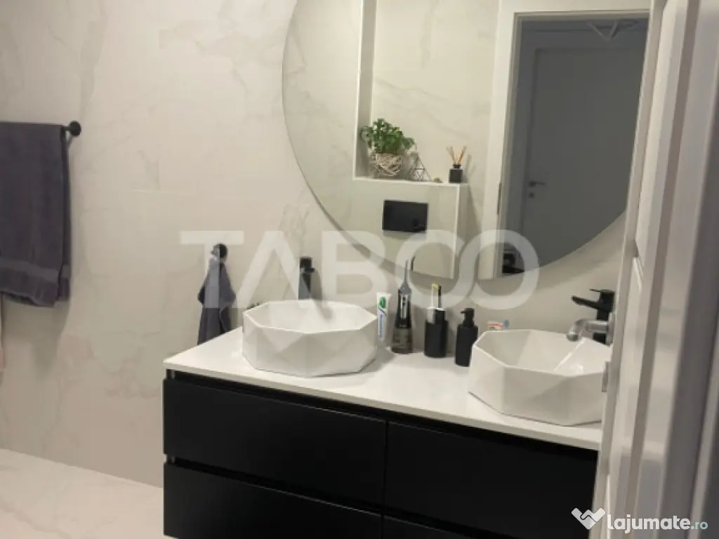 Apartament 3 camere etaj intermediar de vanzare Cluj-Napoca 