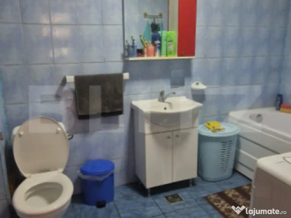 Apartament 4 camere decomandate, 66 mp utili, 2 balcoane spa