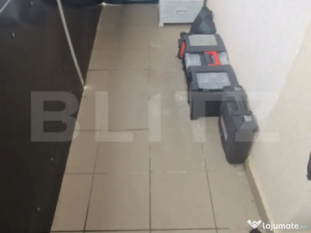 Apartament 4 camere decomandate, 66 mp utili, 2 balcoane spa