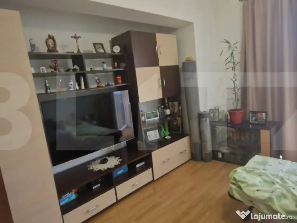 Apartament 4 camere decomandate, 66 mp utili, 2 balcoane spa