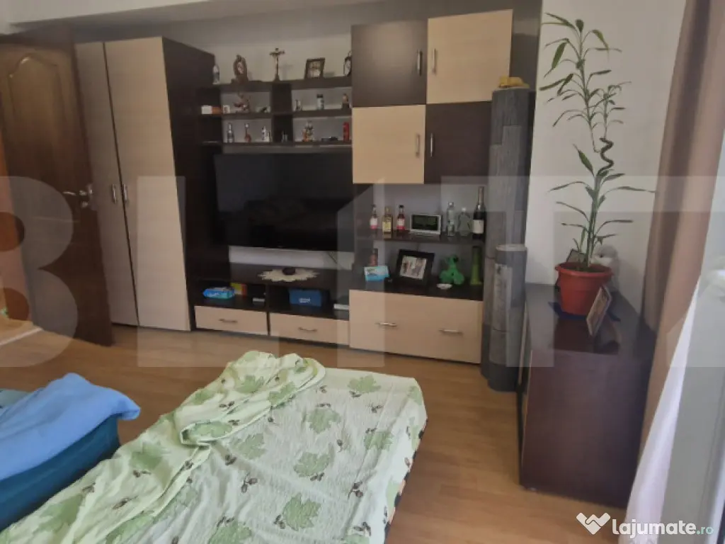 Apartament 4 camere decomandate, 66 mp utili, 2 balcoane spa