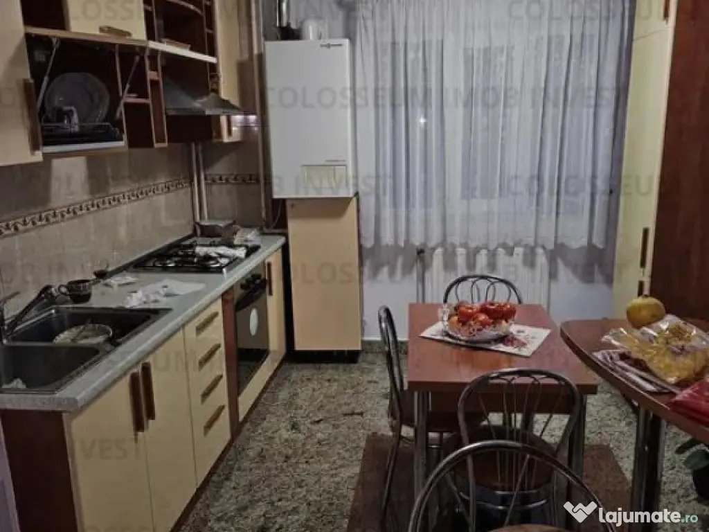 Apartament 2 camere semidecomandat - zona Racadau...