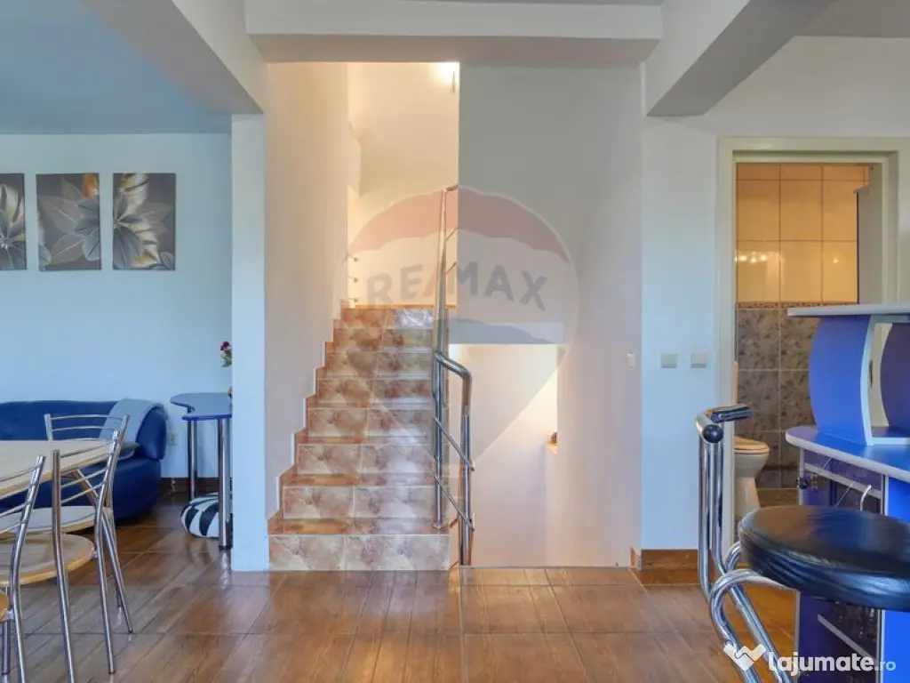 Casa/vila vânzare în Moieciu de jos, Sat. Drumul Carulu... 