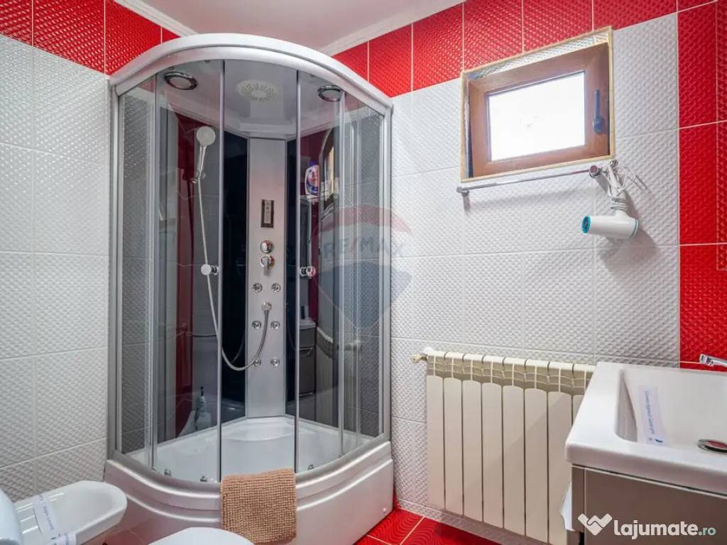 Vila moderna cu 2 corpuri in Busteni | Ideala pentru turism