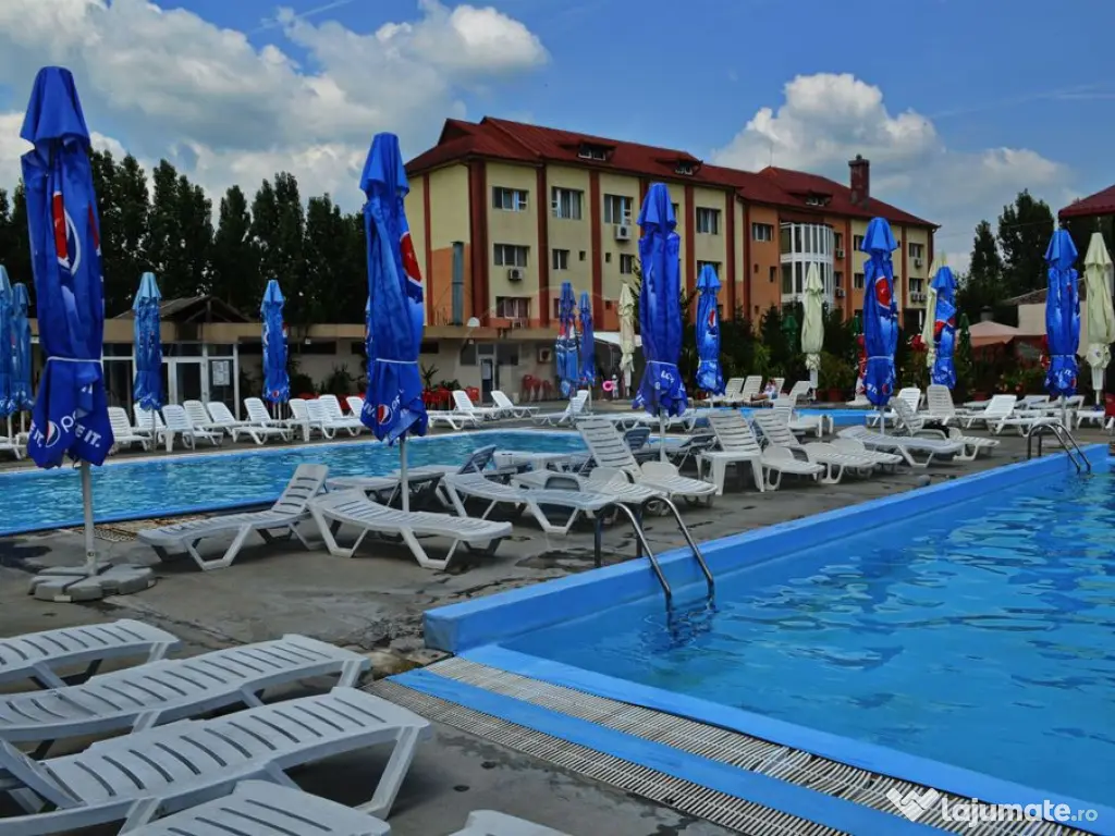 Hotel de vanzare la cateva minute de Podul Mogosoaia –C... 
