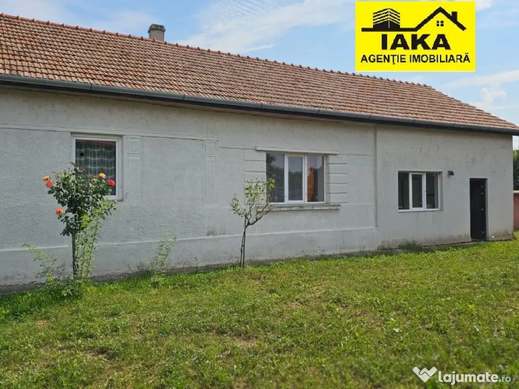 Apa, casa P+M,14 ari teren