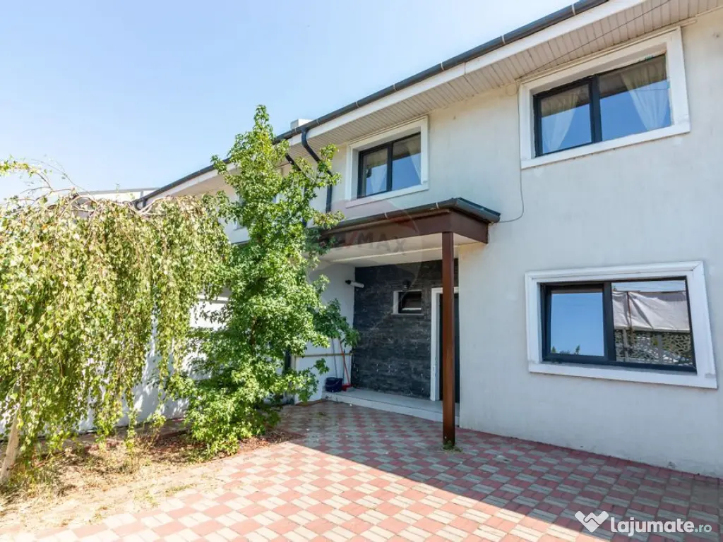 Casă / Vilă in Corbeanca, toate utilitatile, strada pri...