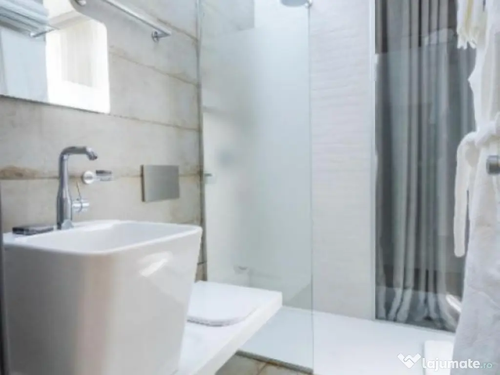 BOUTIQUE HOTEL DE LUX – OPORTUNITATE UNICA IN CENTRUL CONS 