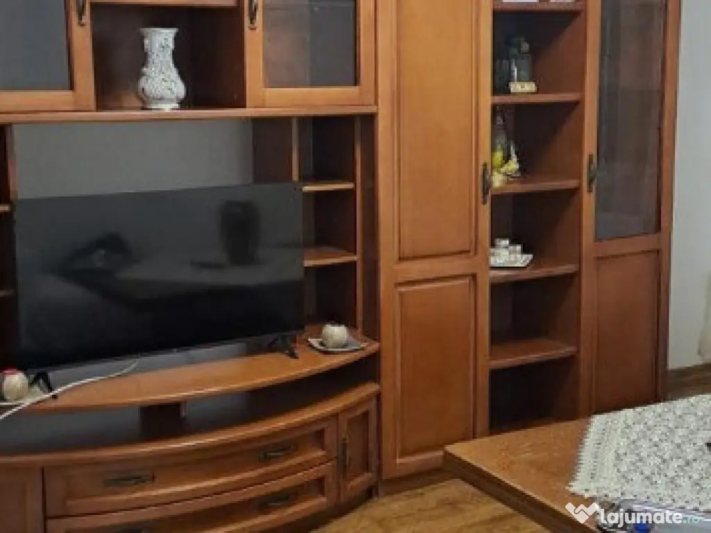 Casa de Cultura, decomandat, 2 camere, etaj 1, mobilat, gaze