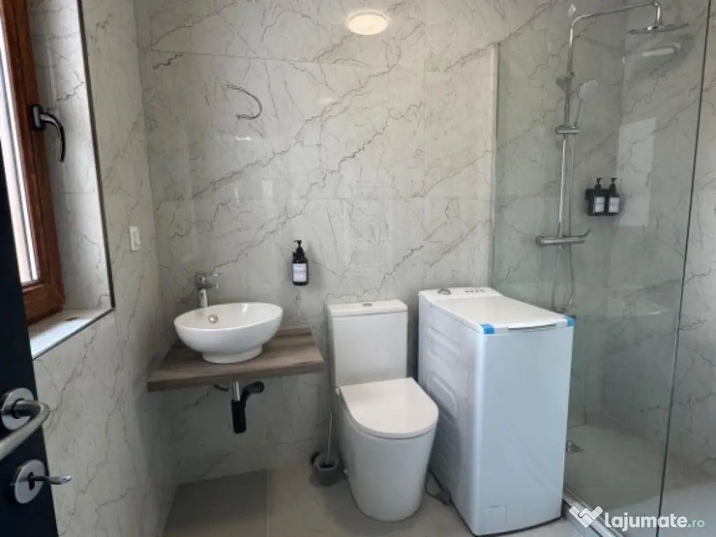 Exclusiv-apartament 2 camere decomandat-la doar 2 km de Umf