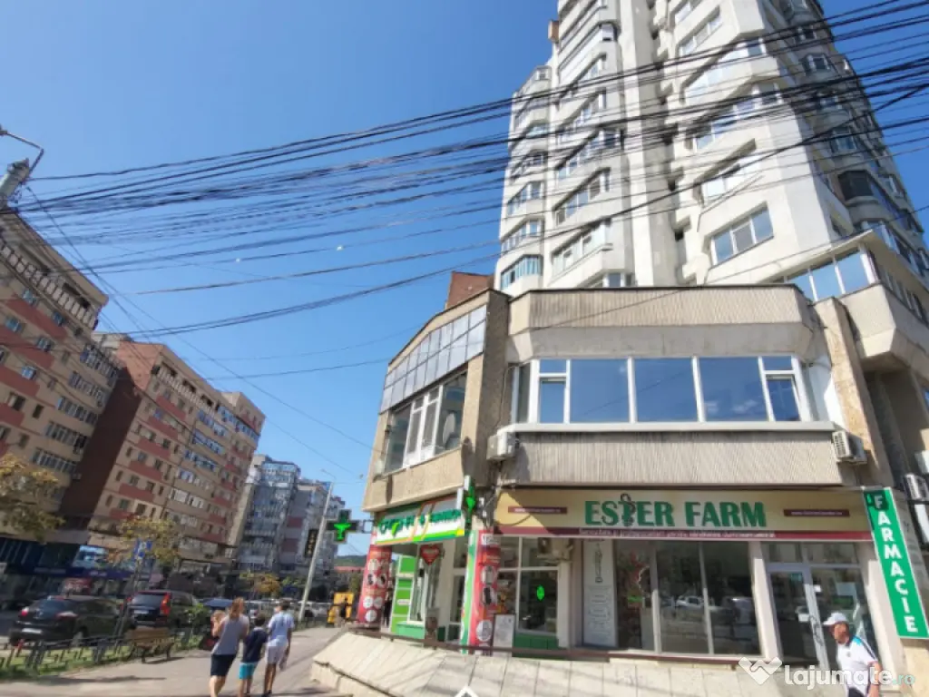 Apartament cu 2 camere decomandat | Str Garii